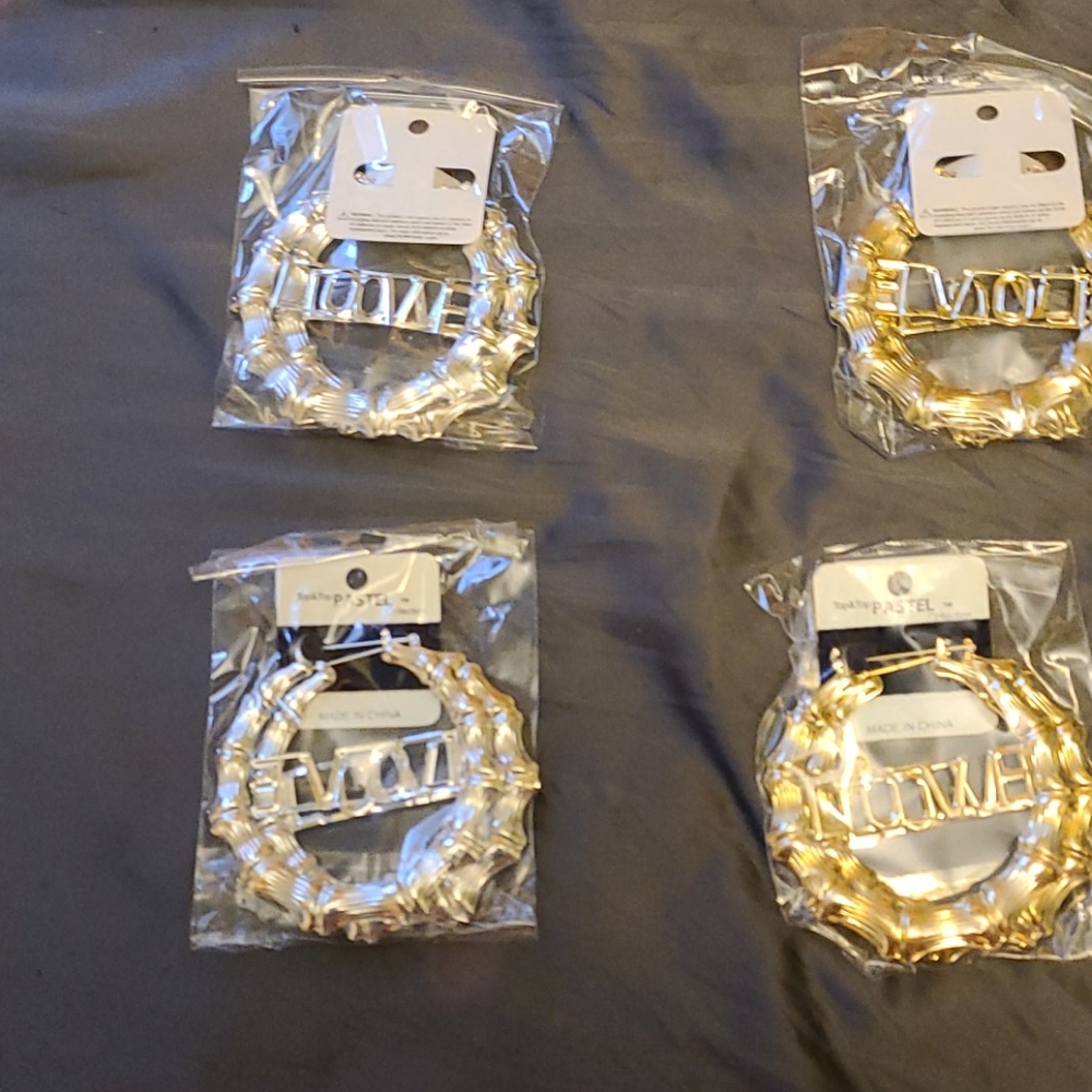 Bamboo style LOVE earrings